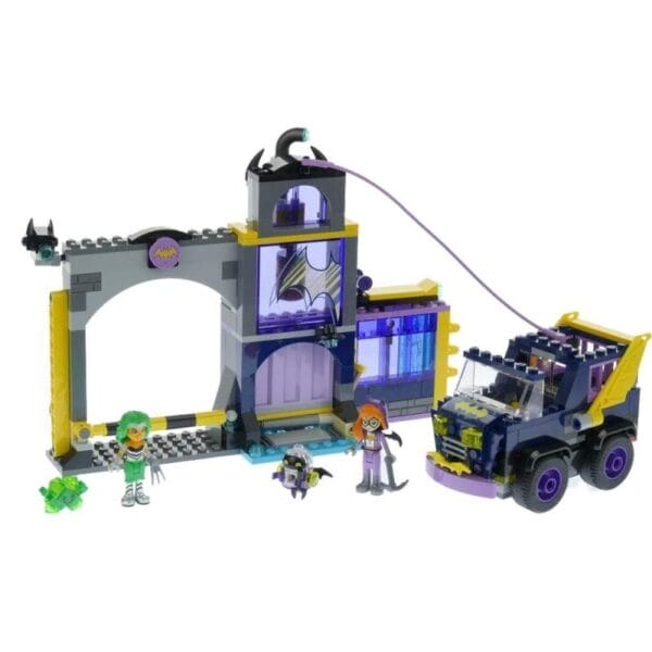 Lego DC Super Hero Girls Batgirl Secret Bunker 41237 351 peças